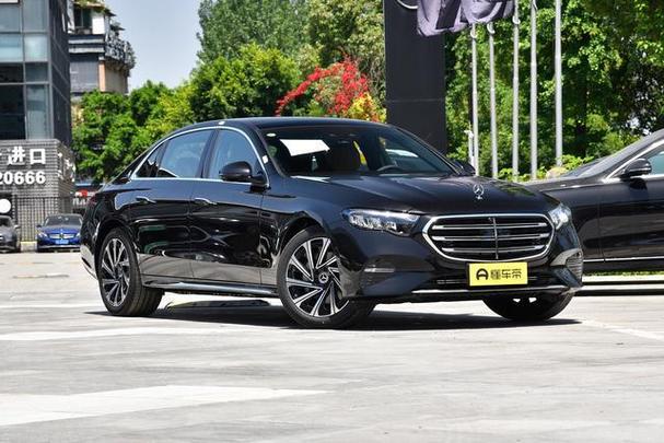 96969622年准新两万多公里奔驰a200l运动轿车,全车原版三方质保 96969622年准新两万多公里奔驰a200l运动轿车,全车原版三方质保